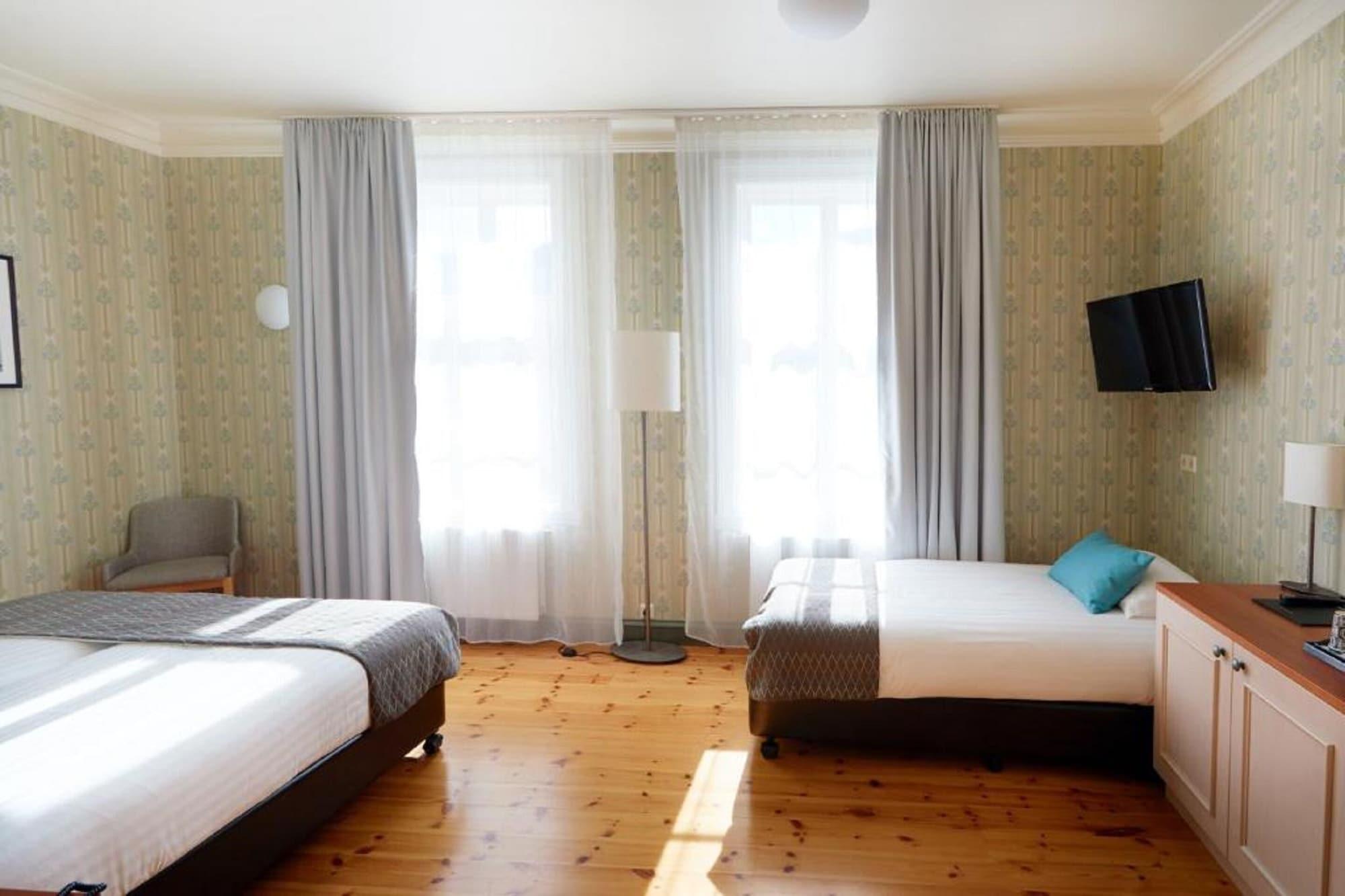 ฟอสโฮเต็ล อีสต์ฟยอร์ด Hotel Faskrudsfjordur ภายนอก รูปภาพ