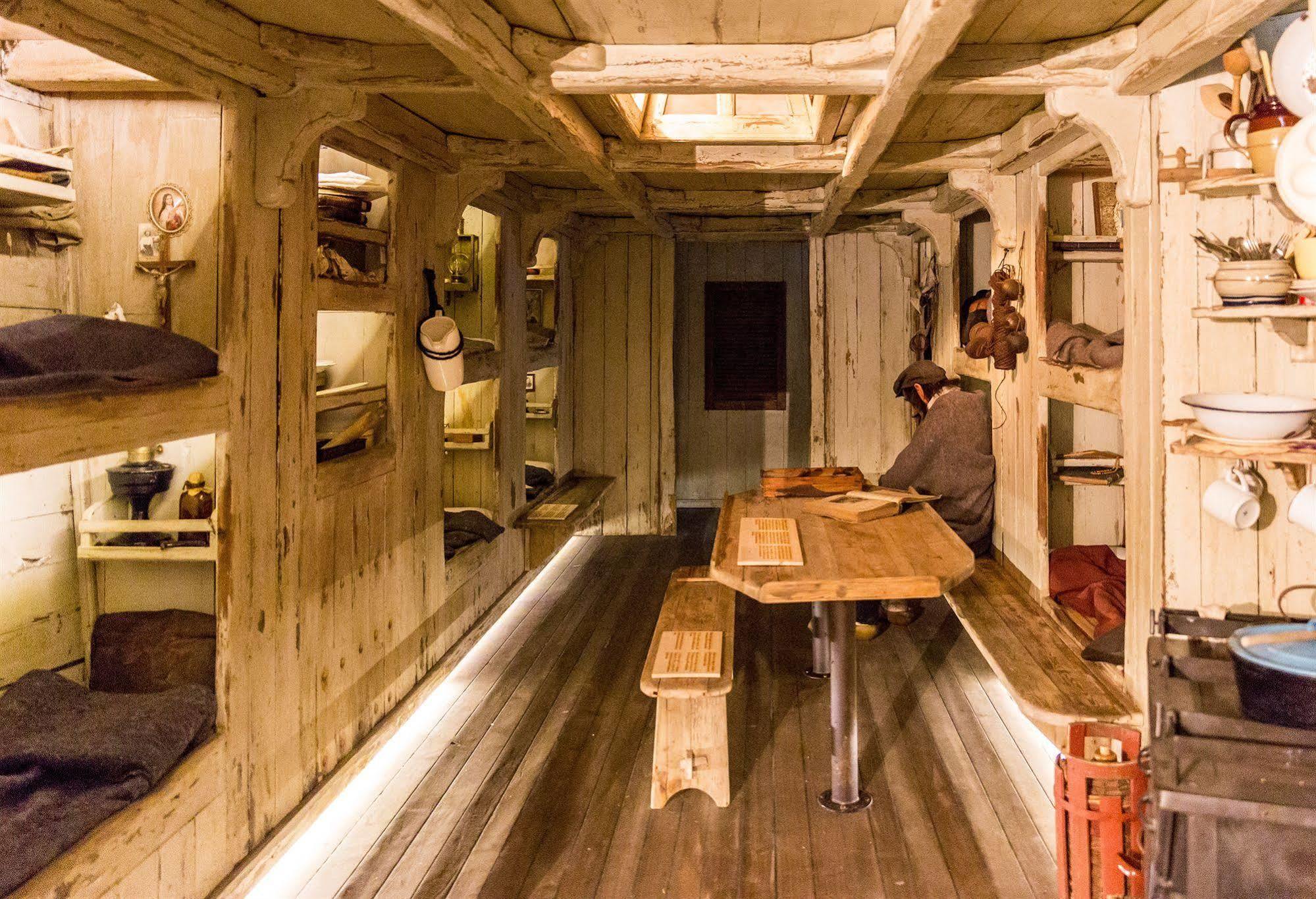 ฟอสโฮเต็ล อีสต์ฟยอร์ด Hotel Faskrudsfjordur ภายนอก รูปภาพ