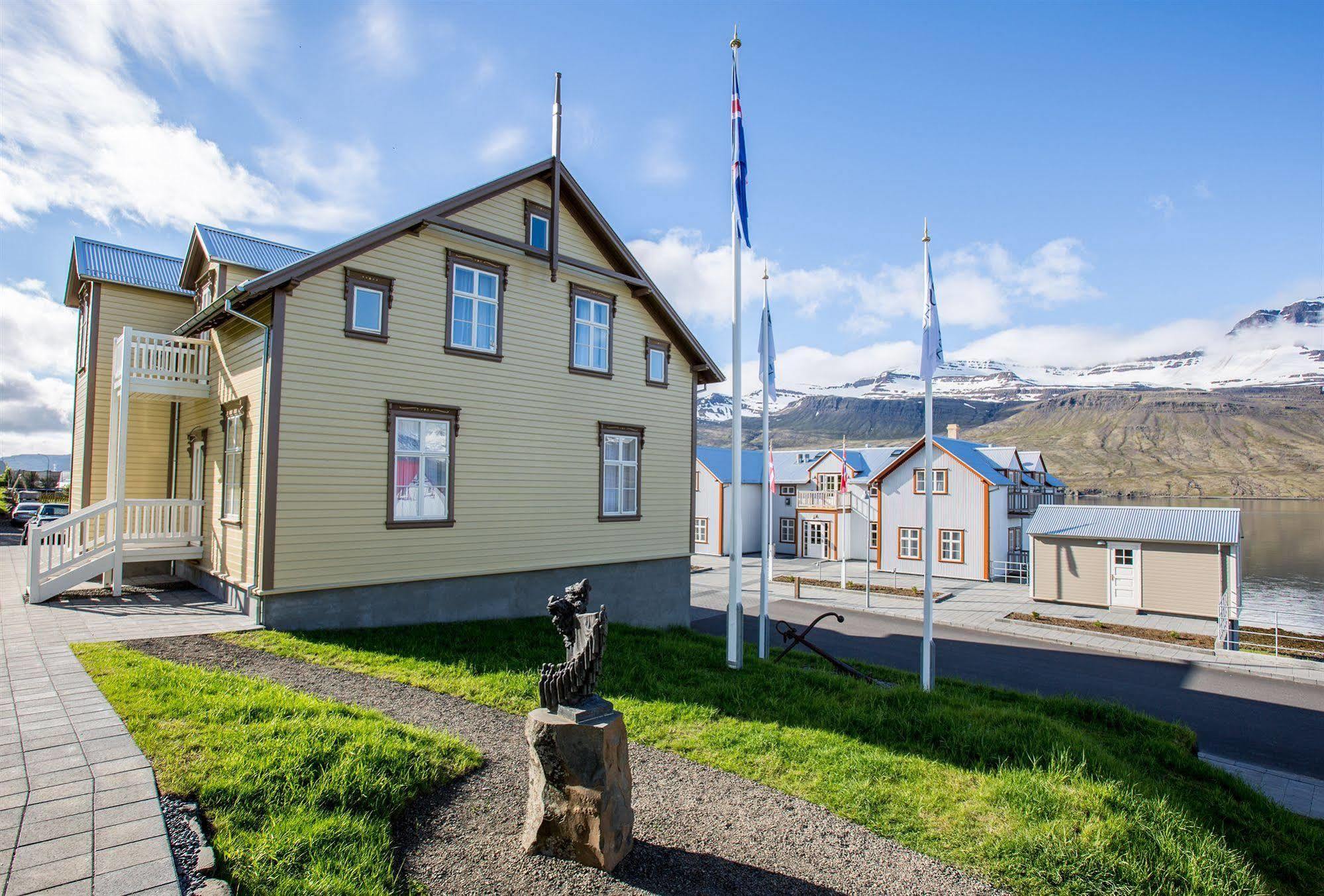 ฟอสโฮเต็ล อีสต์ฟยอร์ด Hotel Faskrudsfjordur ภายนอก รูปภาพ