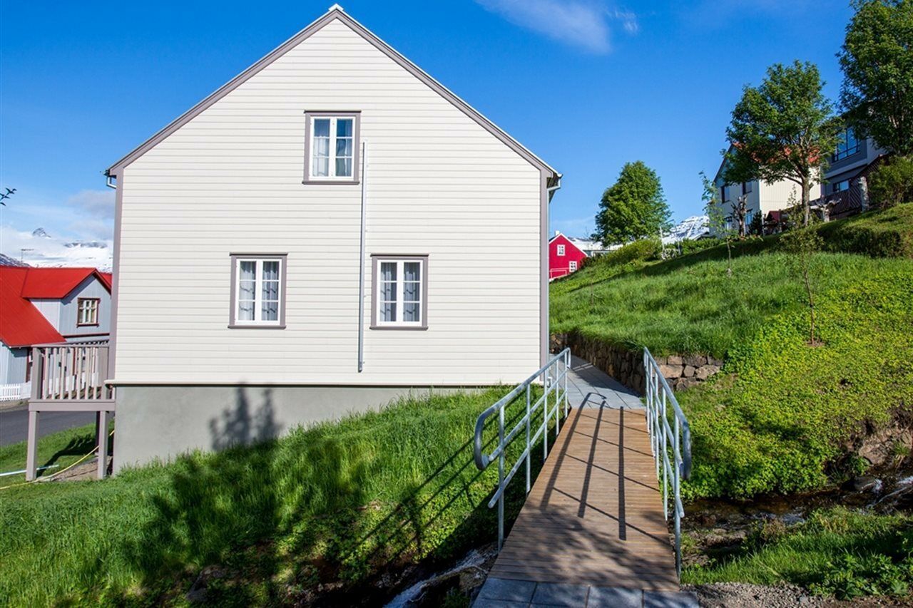 ฟอสโฮเต็ล อีสต์ฟยอร์ด Hotel Faskrudsfjordur ภายนอก รูปภาพ